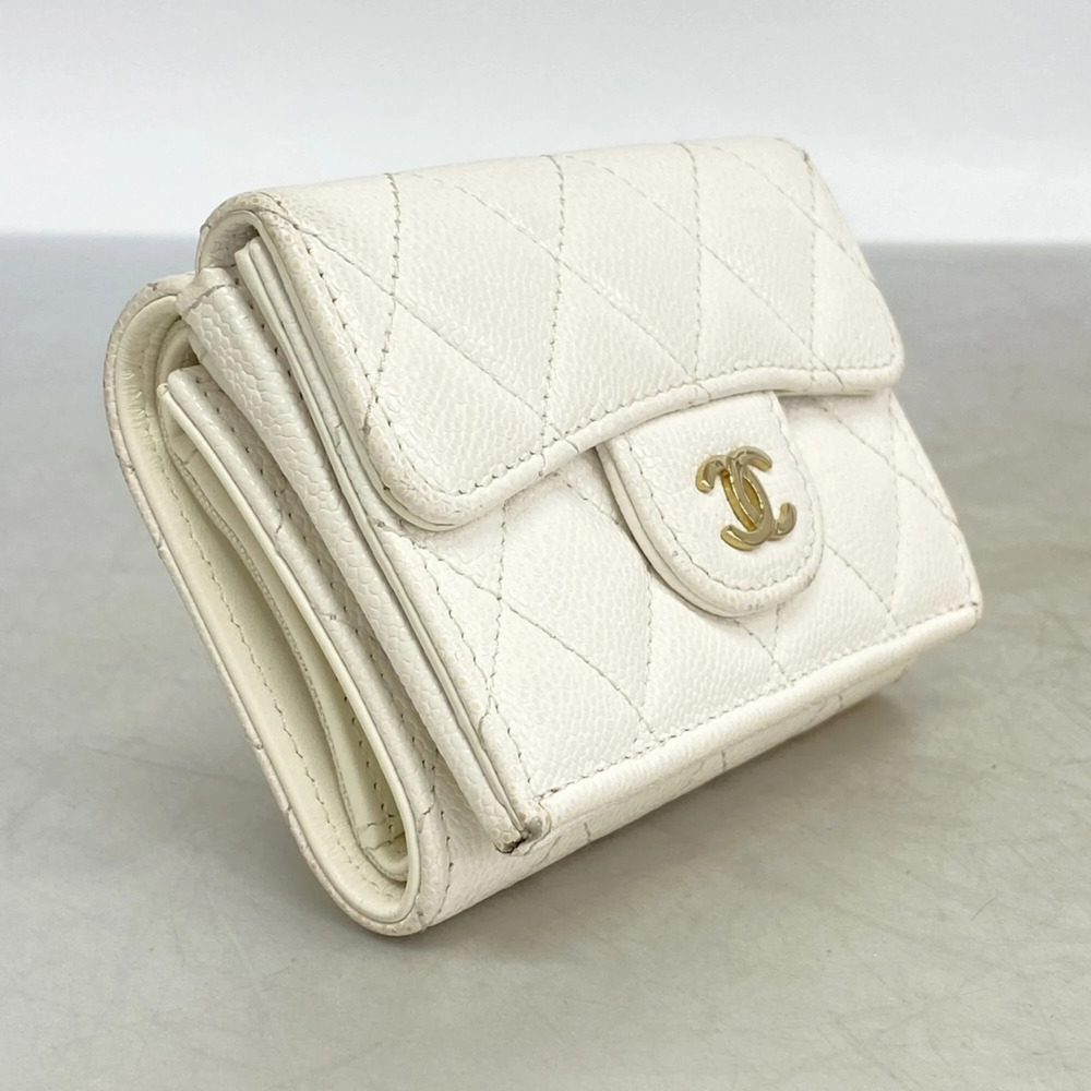 CHANEL White Caviar Leather Wallet - Picture 2 of 8